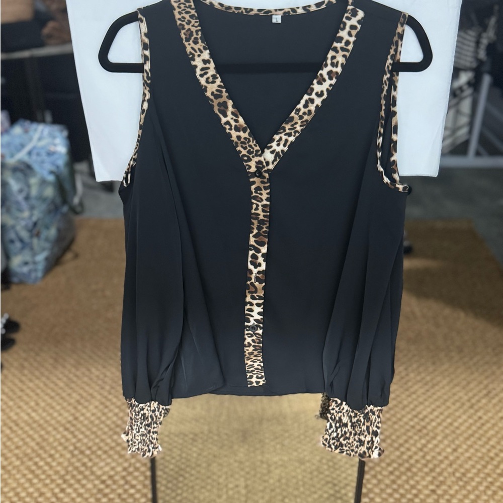 Leopard Trim Black Sleeveless Top